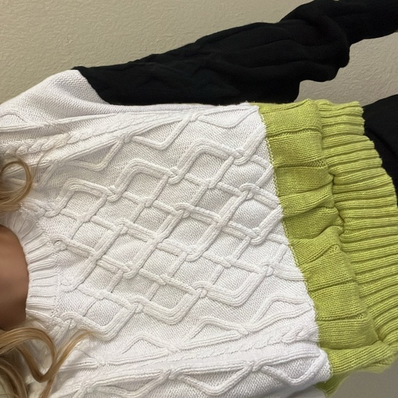 PACSUN Kendall & kylie green, black and white sweater - Picture 2 of 2